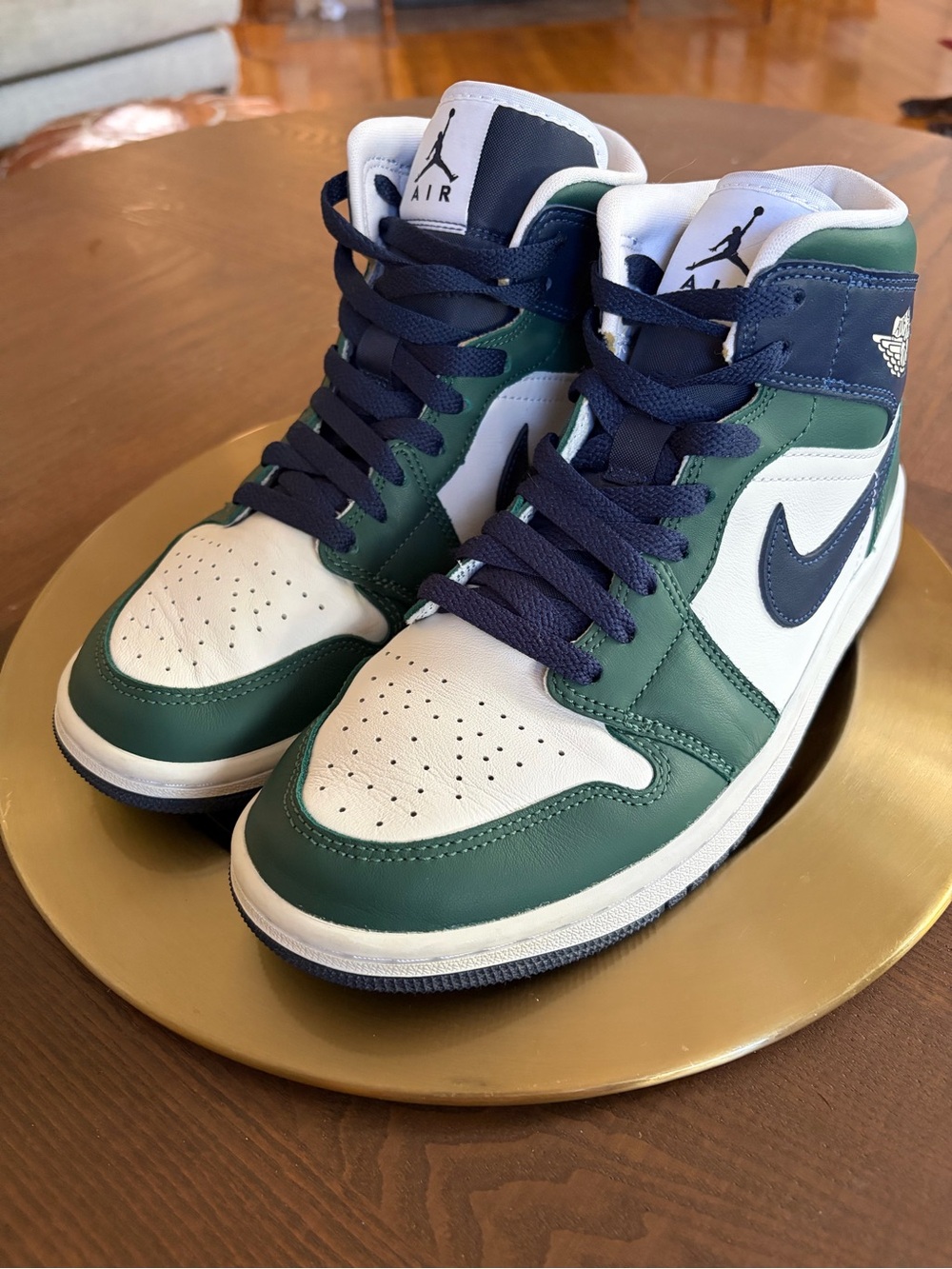 Air Jordan 1 SE Mid Noble Green